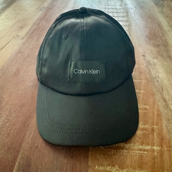 Calvin Klein Black Adjustable Cap - Picture 1 of 3